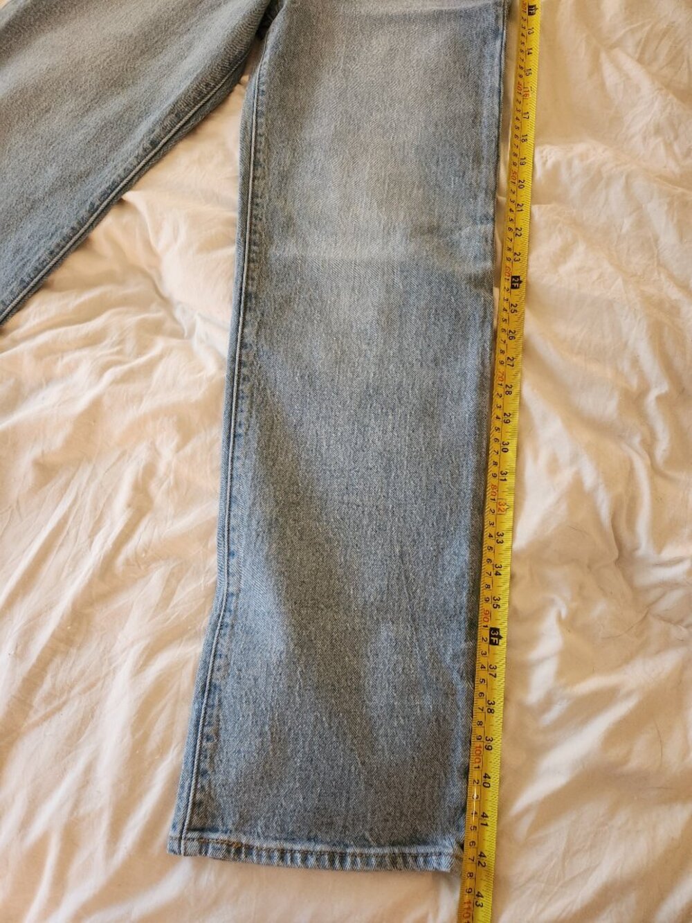 Levi's Ribcage Straight 28 - Picture 2 of 11
